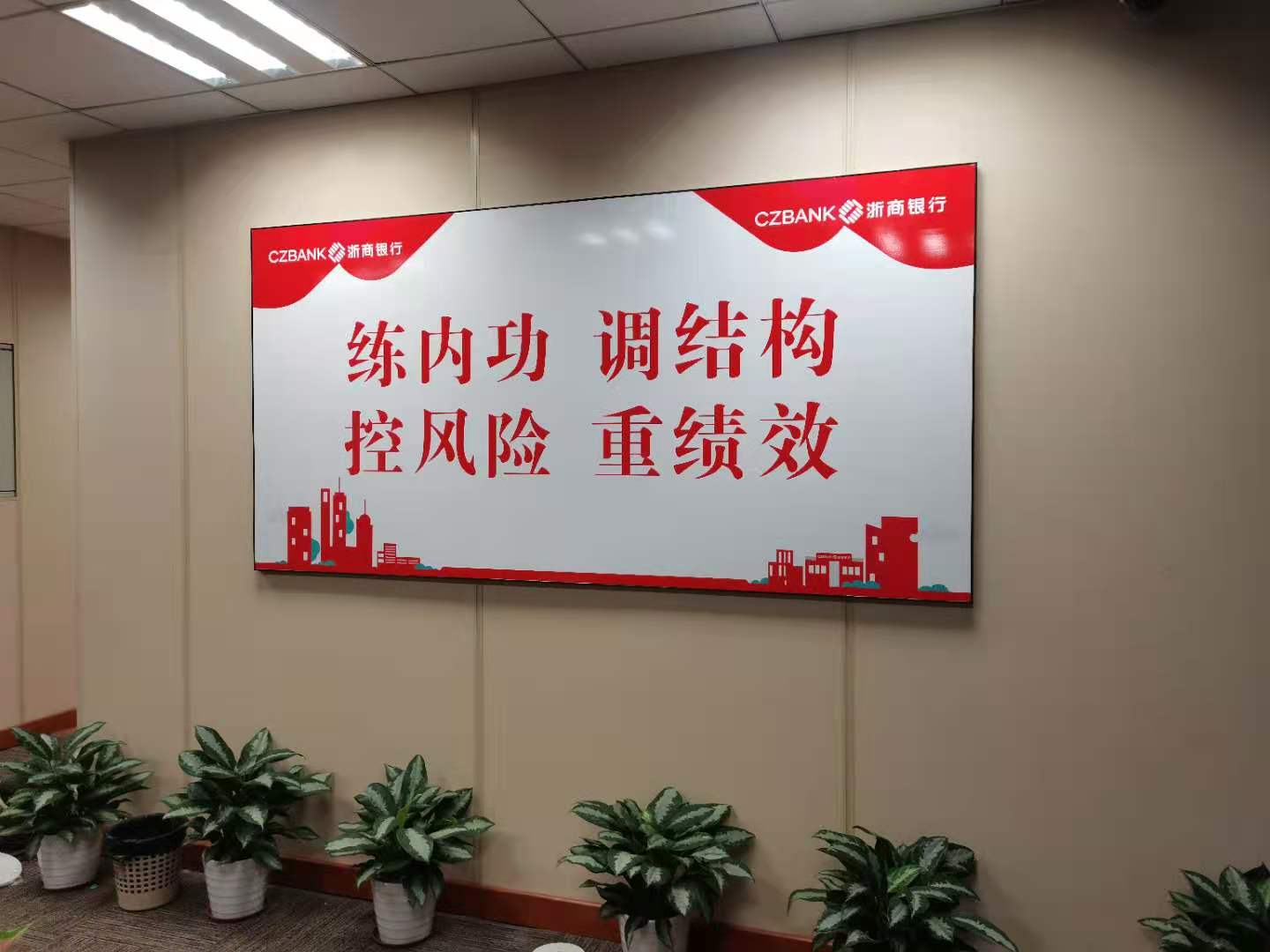 1-201205115346345.jpg